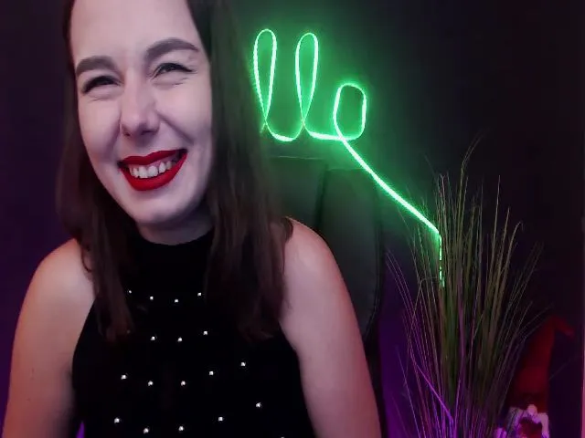 Live sex webcam photo for DinaD #260691182