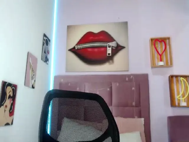 Live sex webcam photo for Graicy_Reyes #264346271