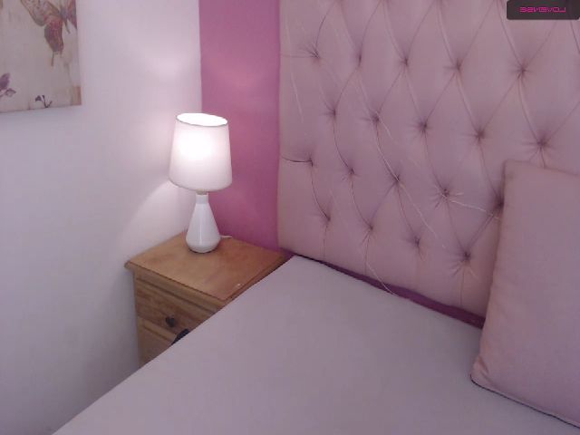 Live sex webcam photo for Keyra_R #252271800