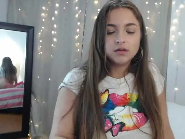 Live sex webcam photo for meghanzou #249890743