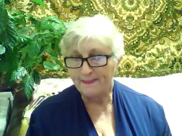 Live sex webcam photo for LolkaAlyss #287976246