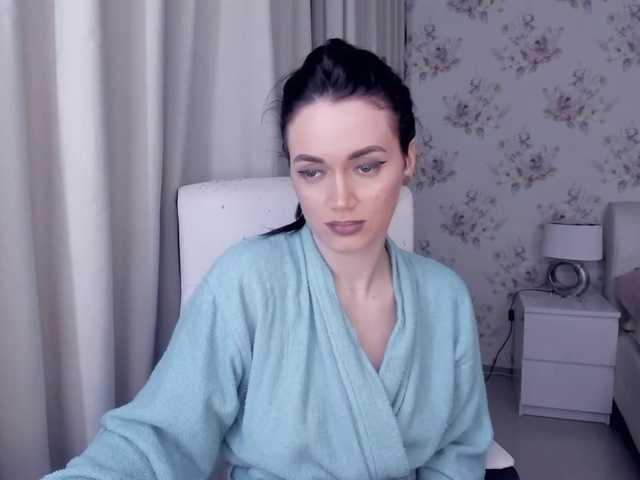 Live sex webcam photo for jessykm123 #241255169