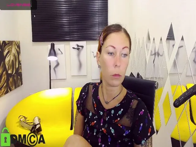 Live sex webcam photo for MarvelousLilu #258578015