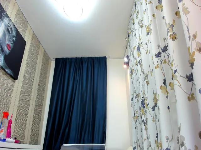Live sex webcam photo for JessyJ_ #260554711