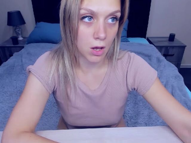 Live sex webcam photo for MeganKind #252410129