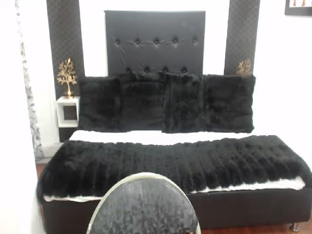 Live sex webcam photo for Gaby_trent #260692636