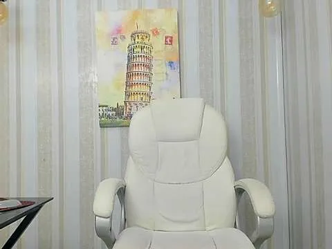 Live sex webcam photo for emilyn_tits #245048439