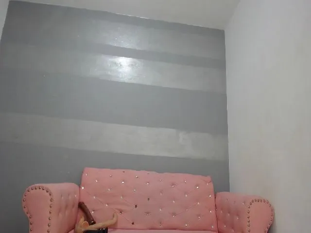 Live sex webcam photo for CaeliBabandi #255964547