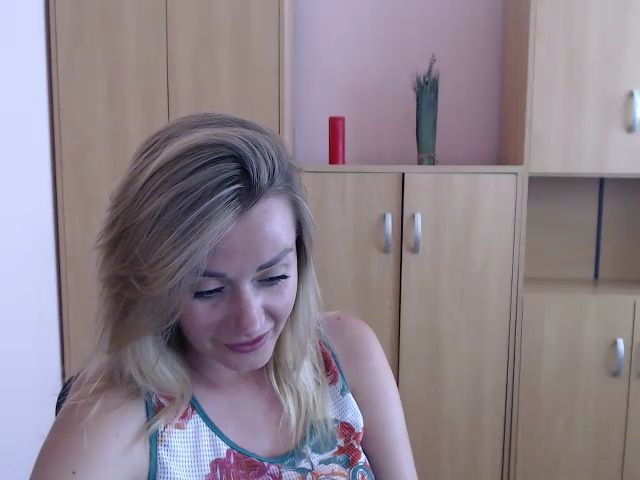 Live sex webcam photo for AlexaSweett_ #255609332