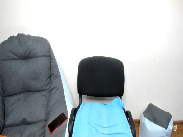 Live sex webcam photo for SarahSmiths #255178736