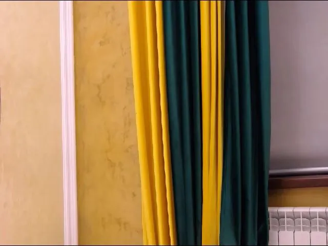 Live sex webcam photo for SoffyyHot #262397672