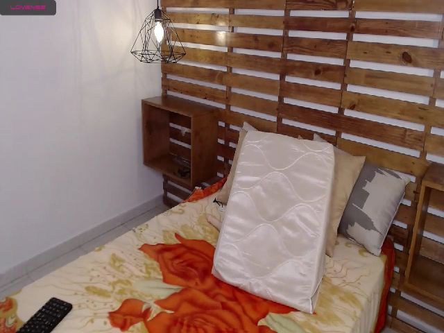 Live sex webcam photo for Katsumi_zenn #253292006