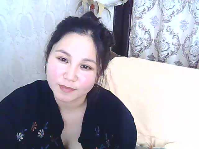 Live sex webcam photo for AuraAsian #240923517