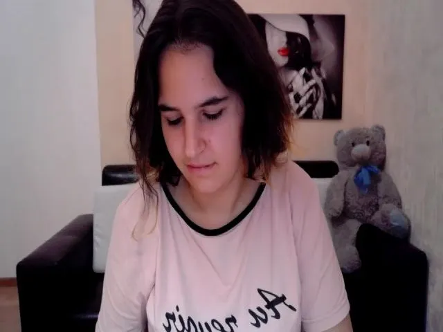 Live sex webcam photo for Erin_Holmes #255685350