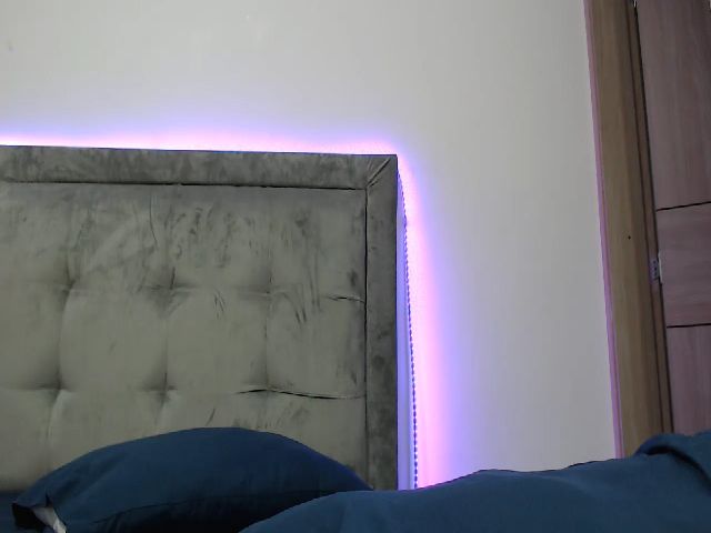 Live sex webcam photo for Noha_24_ #264503182