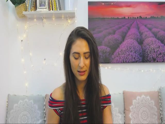 Live sex webcam photo for MaraW #253787667