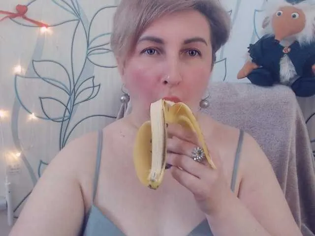 Live sex webcam photo for DepravedMadam #242301712
