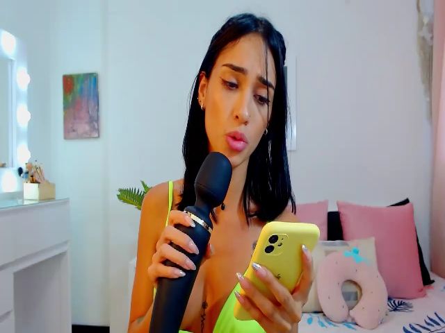 Live sex webcam photo for Liz_steele #258904471