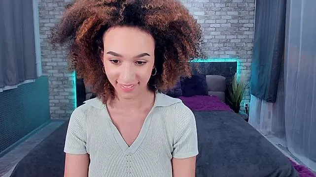 Live sex webcam photo for KerryWashington #245032810