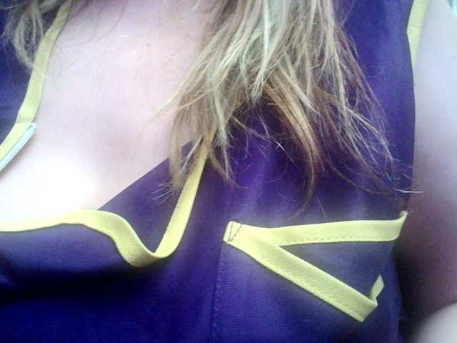 Live sex webcam photo for -Raven40- #241411641