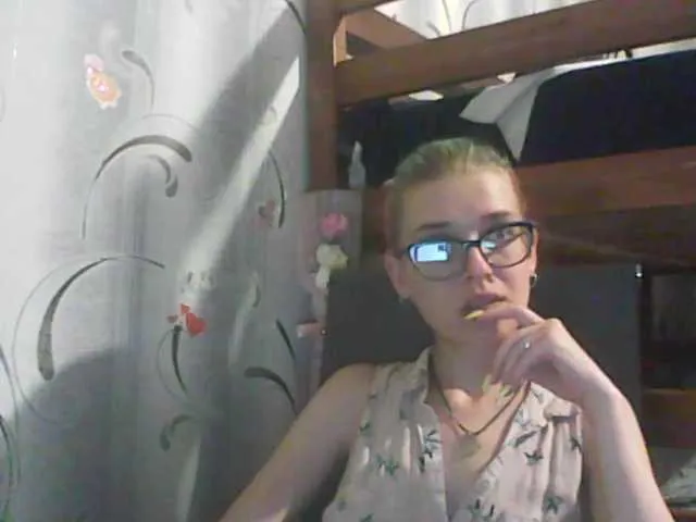 Live sex webcam photo for malvinella #252879391