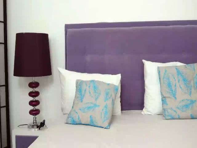 Live sex webcam photo for InnaHottyX #260644462