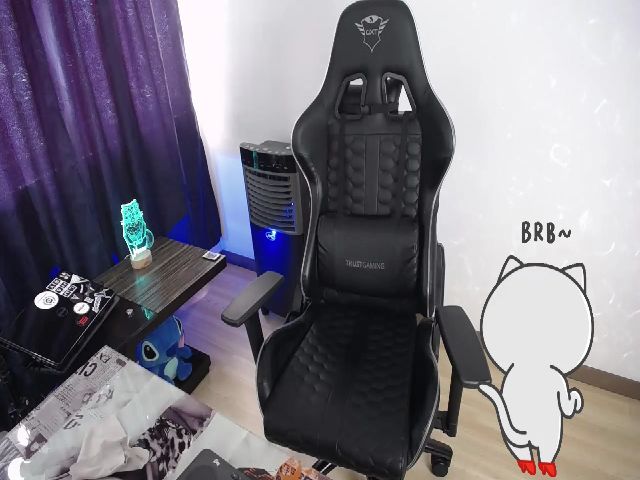 Live sex webcam photo for BiancaMiller #257043703