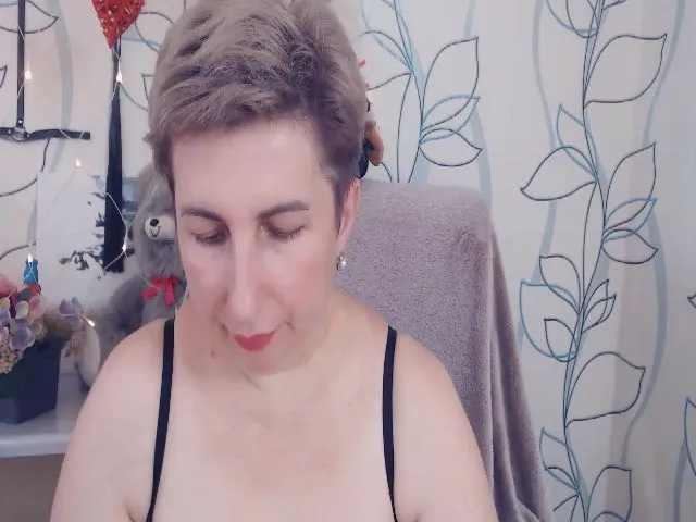 Live sex webcam photo for DepravedMadam #262571083