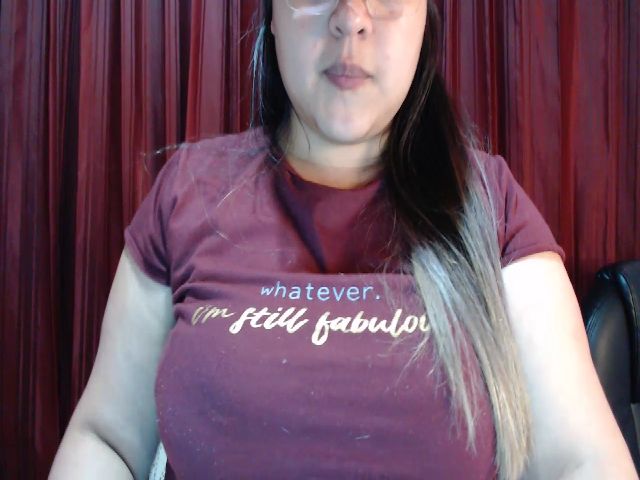 Live sex webcam photo for Lizzie_curvy #253285773