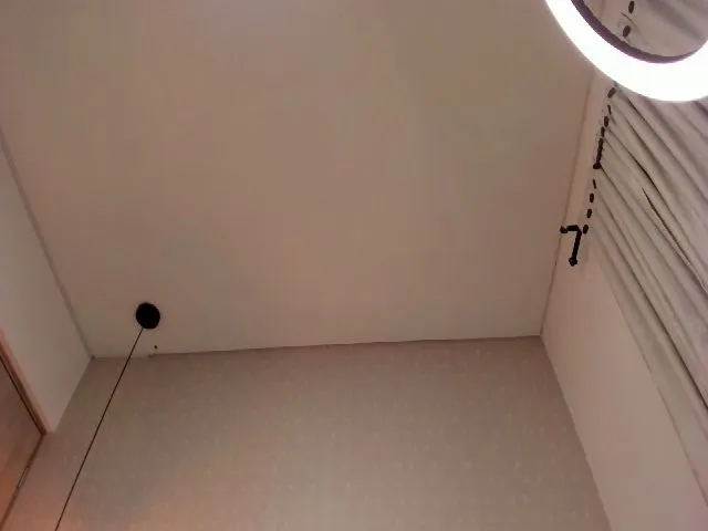 Live sex webcam photo for Kimberly69_ #265381621