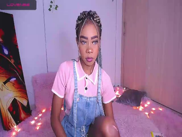 Live sex webcam photo for Aria_brown_ #256973842