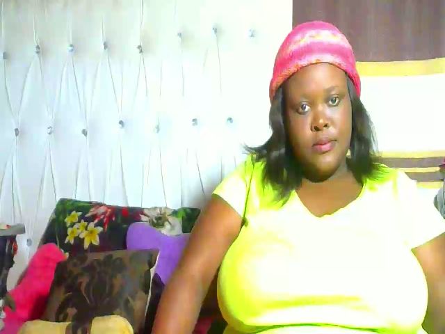 Live sex webcam photo for Queenbbw694u #254106557