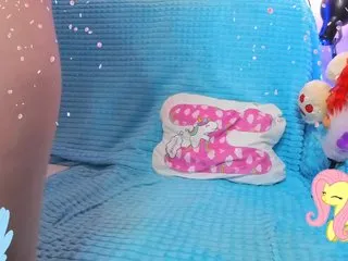Live sex webcam photo for Kira-Li-Lime #240528559