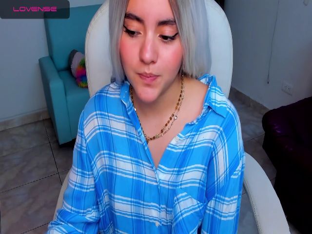 Live sex webcam photo for Tasha_cooper1 #255348439