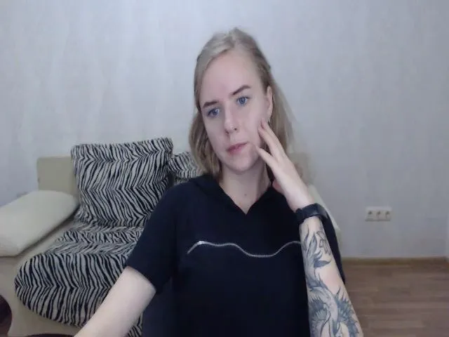 Live sex webcam photo for Limana_xo #260824266