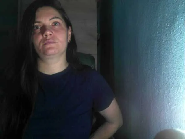 Live sex webcam photo for YourDesire36 #247792380