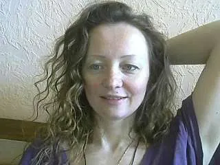 Live sex webcam photo for Topsy05 #244675392