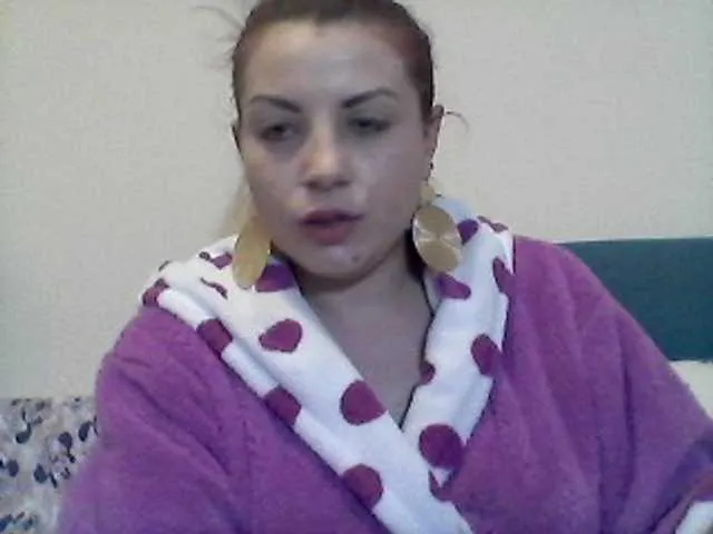 Live sex webcam photo for Ely1994 #241043429