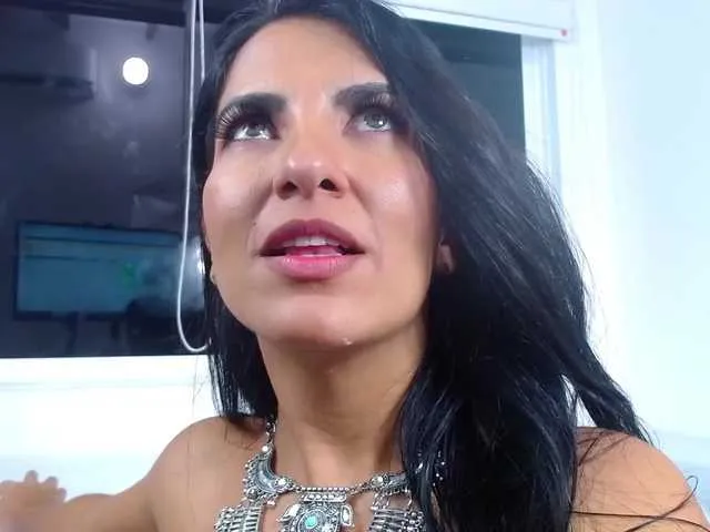 Live sex webcam photo for ScarletWhite #241856042