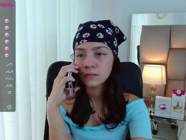 Live sex webcam photo for UBittersweet #248457486