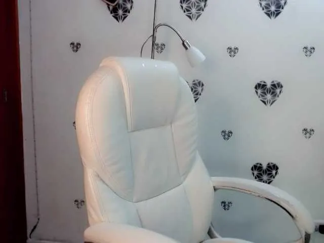 Live sex webcam photo for amaranthacol #263231170