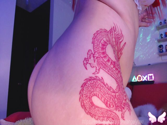 Live sex webcam photo for Angelytaxx #255778952