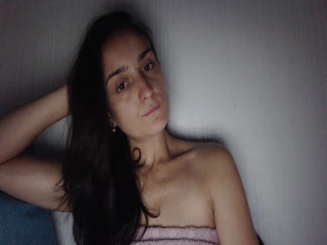 Live sex webcam photo for ButterflyEmma #255740240