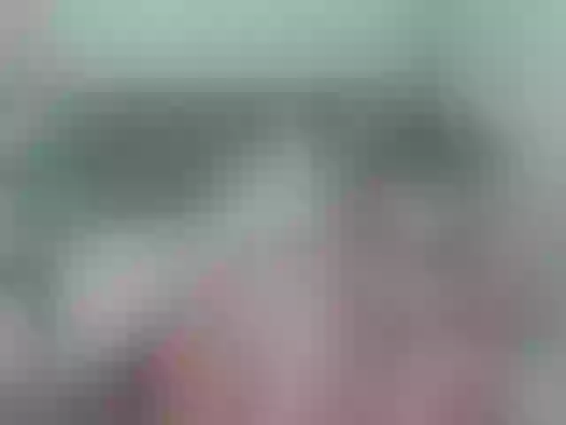 Live sex webcam photo for Sweetyrosses #254424318