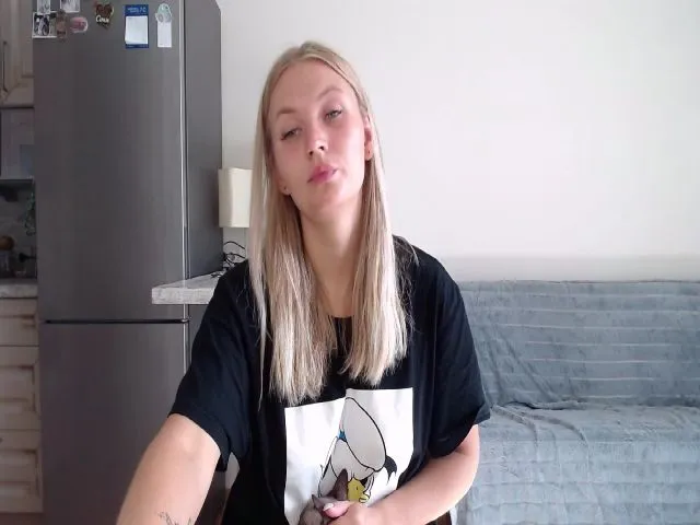 Live sex webcam photo for UrBlack_Kitty #262972887