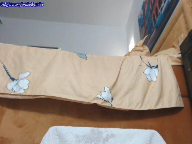 Live sex webcam photo for Wildblondhome #259103708
