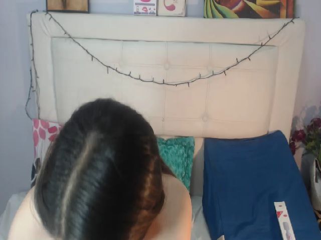 Live sex webcam photo for Yisela_ #254541504