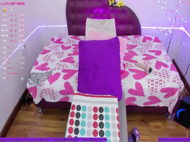 Live sex webcam photo for Kimilaly22 #260998449