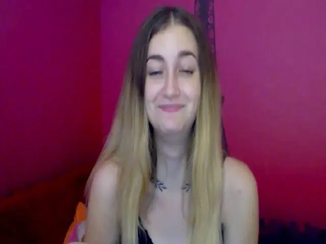 Live sex webcam photo for Lolly__Pop__ #264069136