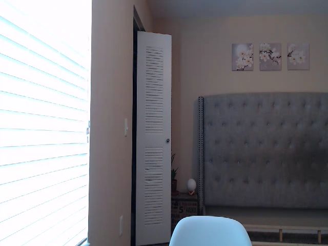 Live sex webcam photo for SofiDiamond_ #258901535